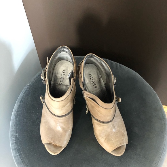 Guess Booties - Picture 2 of 5